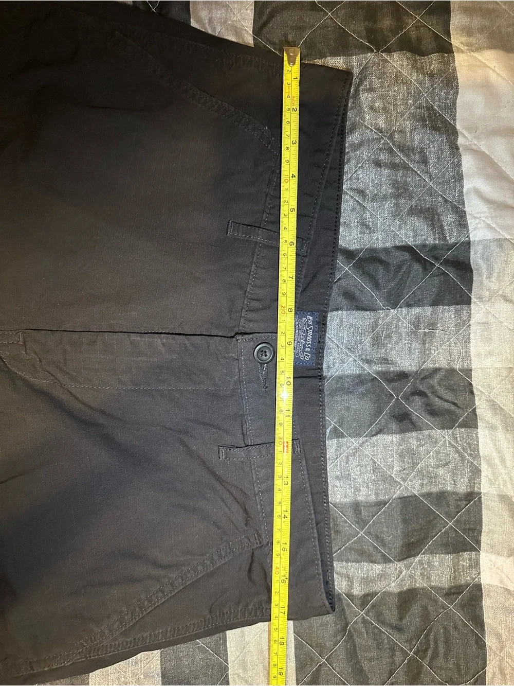 Men's Levi’s Black Cargo Shorts